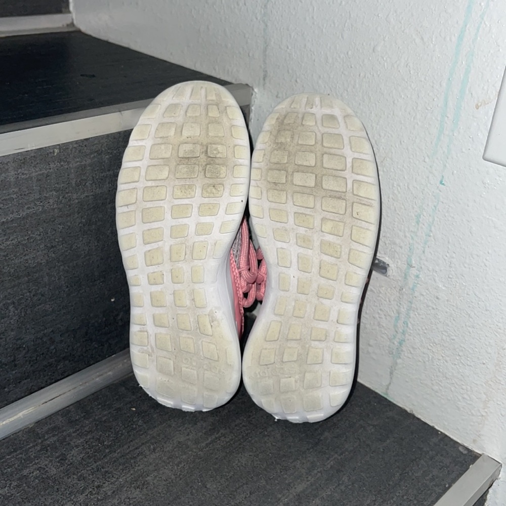 🌸💜Adidas Sneakers💜🌸 - Picture 4 of 5